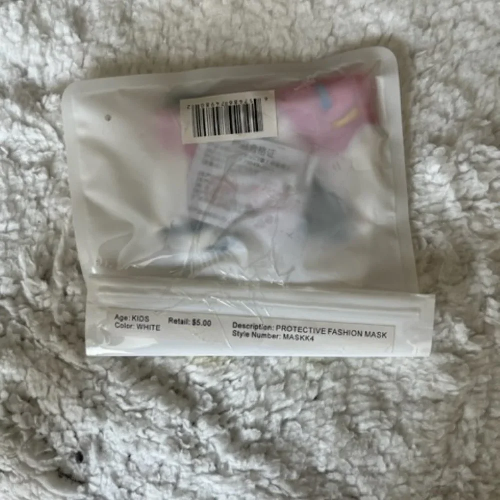 White Donut Kid's Face Mask - NWT